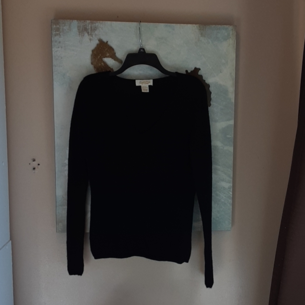 Peck &Peck 100%Cashmere Black VNeck Sweater Size L